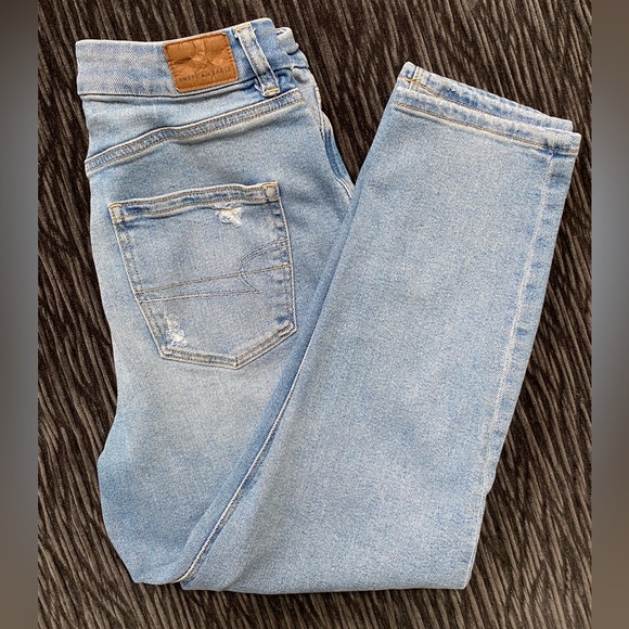 American Eagle Curvy Mom Jean - Size 6 - Picture 2 of 11